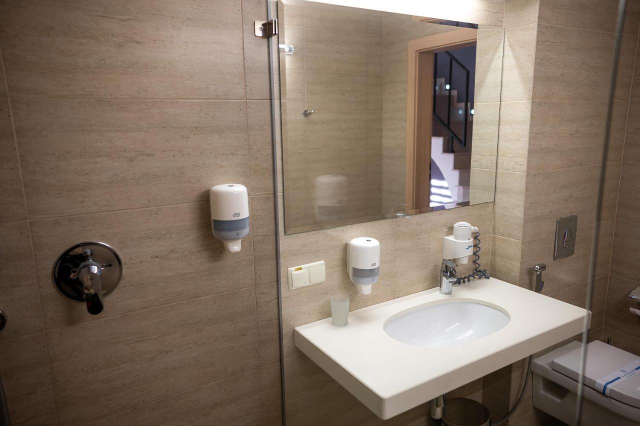 Sribni Leleky Hotel & Spa Lutsk Exterior photo