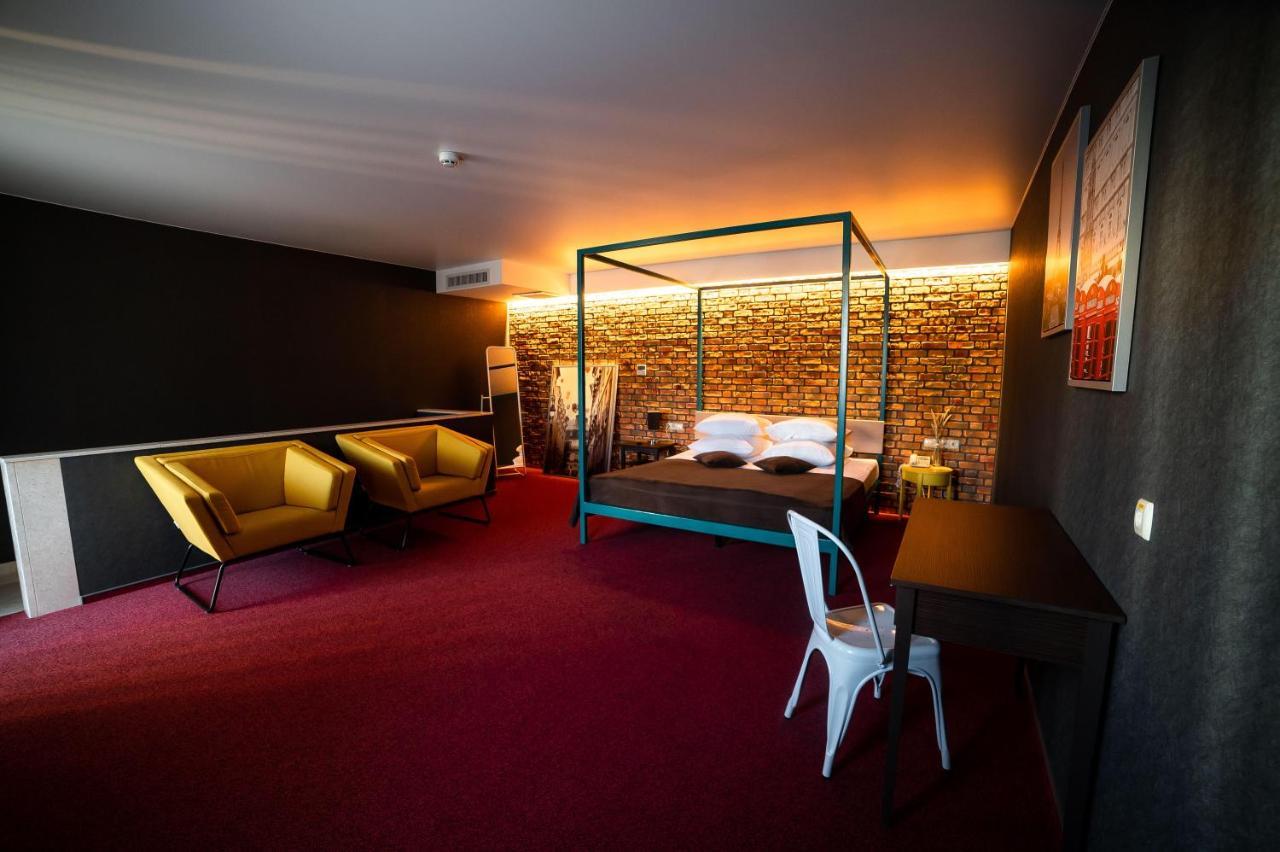 Sribni Leleky Hotel & Spa Lutsk Exterior photo