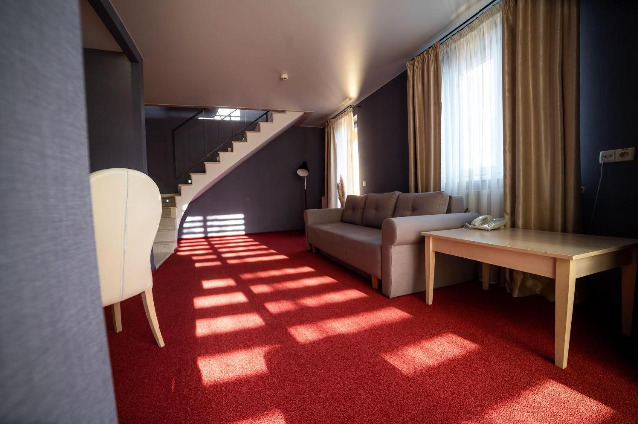 Sribni Leleky Hotel & Spa Lutsk Exterior photo